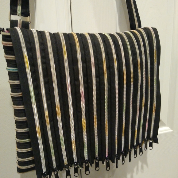 Messenger Multi Zippered Crossbody Fold Over Purse Black Rainbow Adjustable Bag - Picture 12 of 14